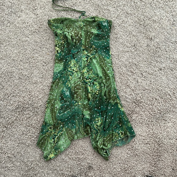 Green pattern w/ sequins all over bottom as symmetrical flowing halter sundress - Picture 6 of 10